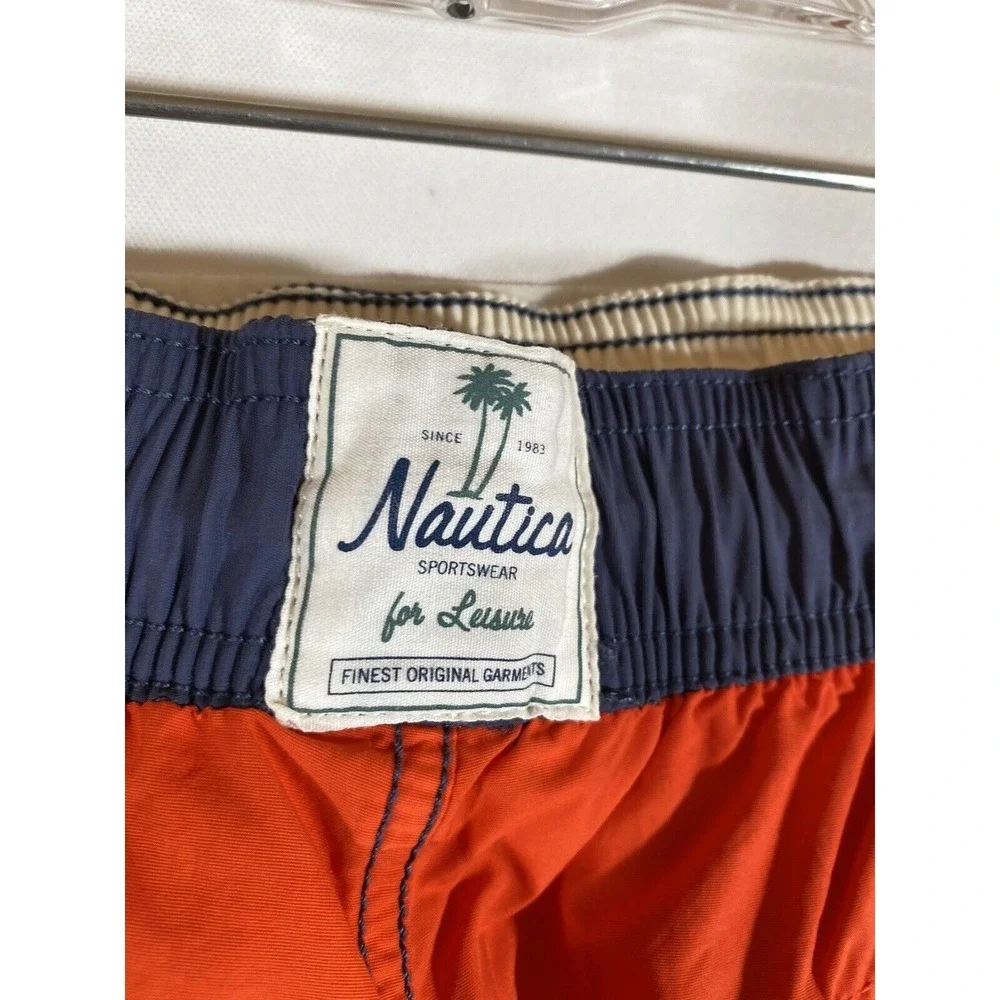 Nautica Vintage Men's Swim Trunks Medium Multicolor Embroidered Logo‎ Lined